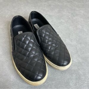 Steve Madden Ecentrcq Black Quilted Slip-on Sneakers